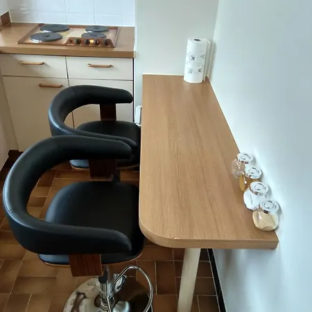 Budget Apart With Balcony And Great View Saint-Denis  Extérieur photo